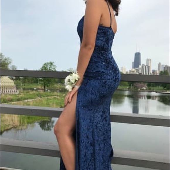 Lulu’s SPECTACULAR NAVY BLUE SEQUIN VELVET GOWN - Picture 5 of 7